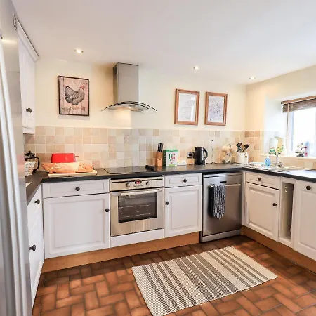 4 Greencross * Holme (Cumbria)